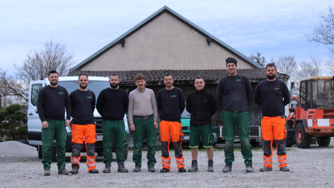 Memeti Gartenbau GmbH - Gruppenfoto der Mitarbeiter